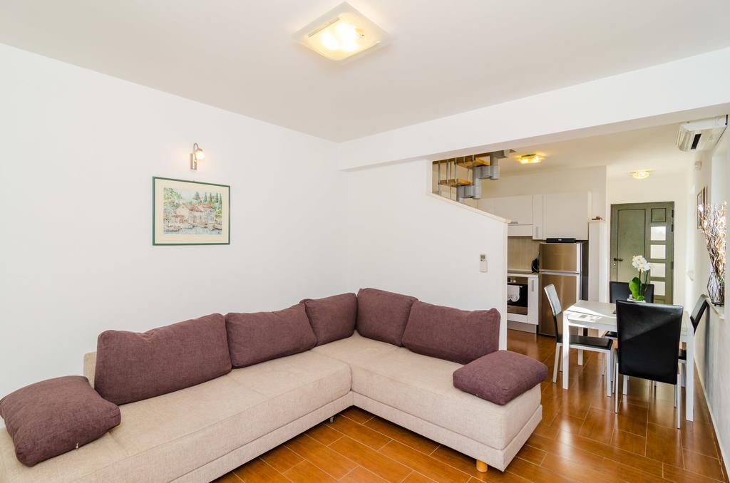 Regina Maris Apartment *